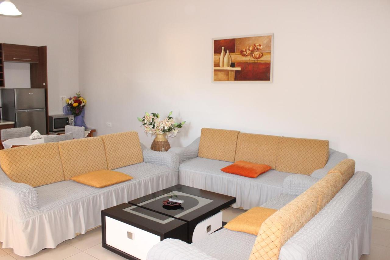 Leva'S Apartments Sarandë 外观 照片