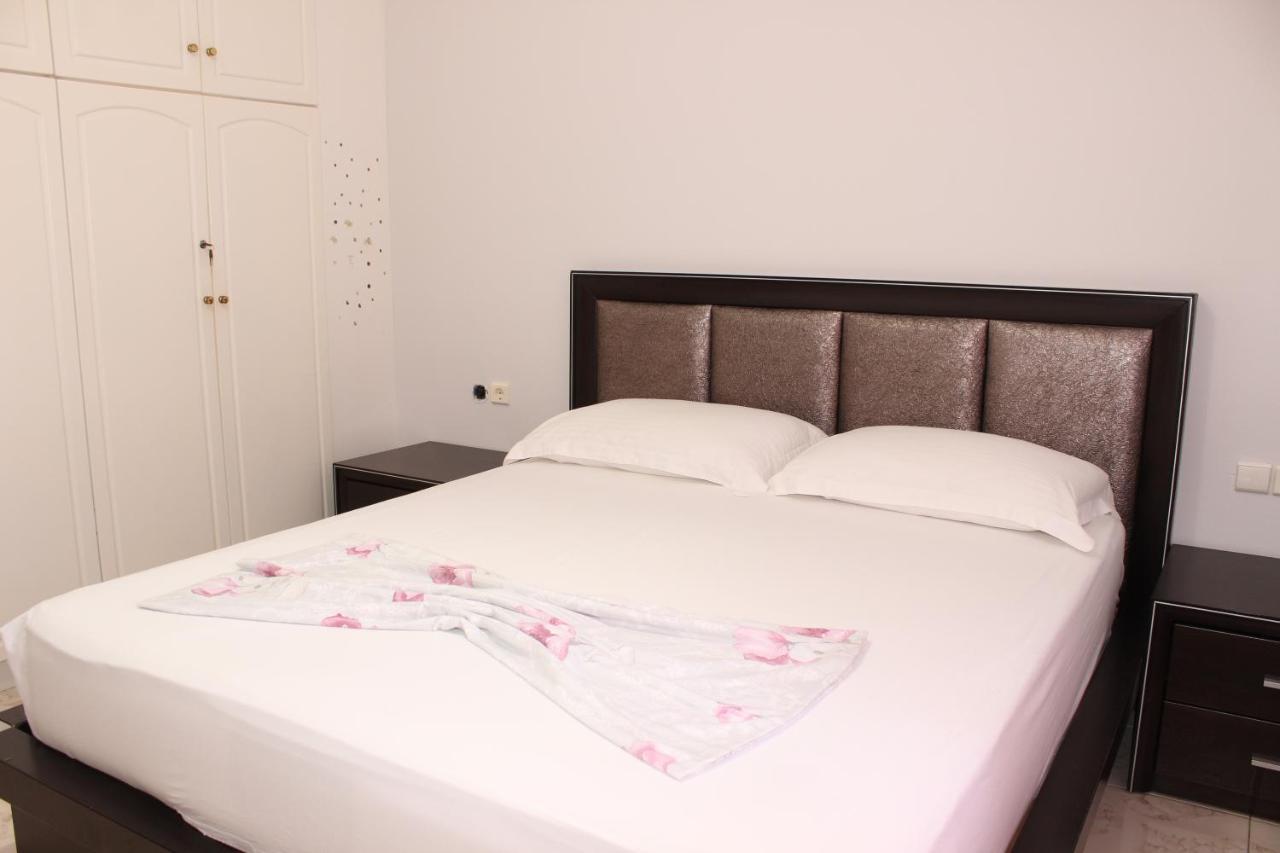 Leva'S Apartments Sarandë 外观 照片