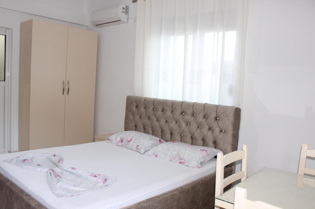 Leva'S Apartments Sarandë 外观 照片